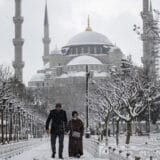 U Istanbulu grudvanje eskaliralo u tuču i pucanje pištoljem, najmanje sedmoro povređenih 2