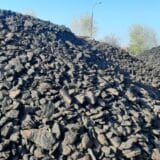 U Subotici, Novom Sadu, Zrenjaninu, Nišu, Majdanpeku, Užicu, Vranju, Novom Pazaru i Kragujevcu ugalj i ogrevno drvo se prodaju u vrećama 12