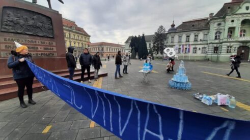 20220120_120329 Zrenjanin: Torta od flašica za grad koji nema vodu i Jovanova muka 4