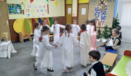 Deca u vrtićima u Nišu obeležila Svetog Savu 13