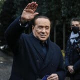 Berluskoni odustao od kandidovanja za predsednika Italije 13