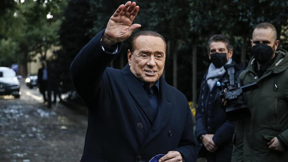 Berluskoni odustao od kandidovanja za predsednika Italije 1