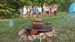 229597271_808132646566391_7186766910652008304_n Ranč porodice Pavlović: Oaza bez asfalta i telefona za sve putnike namernike, ali i životinje (FOTO/VIDEO) 10