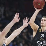 Autsajder sa dva lica 5