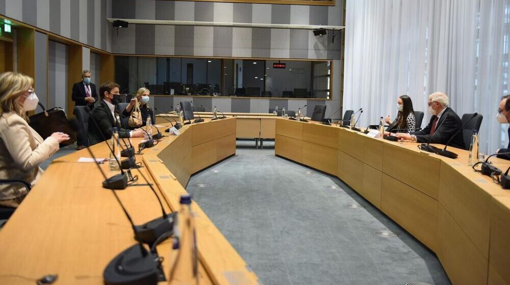 Brnabić se sastala u Briselu sa Varheljijem, Boreljom i Mekalisterom 1