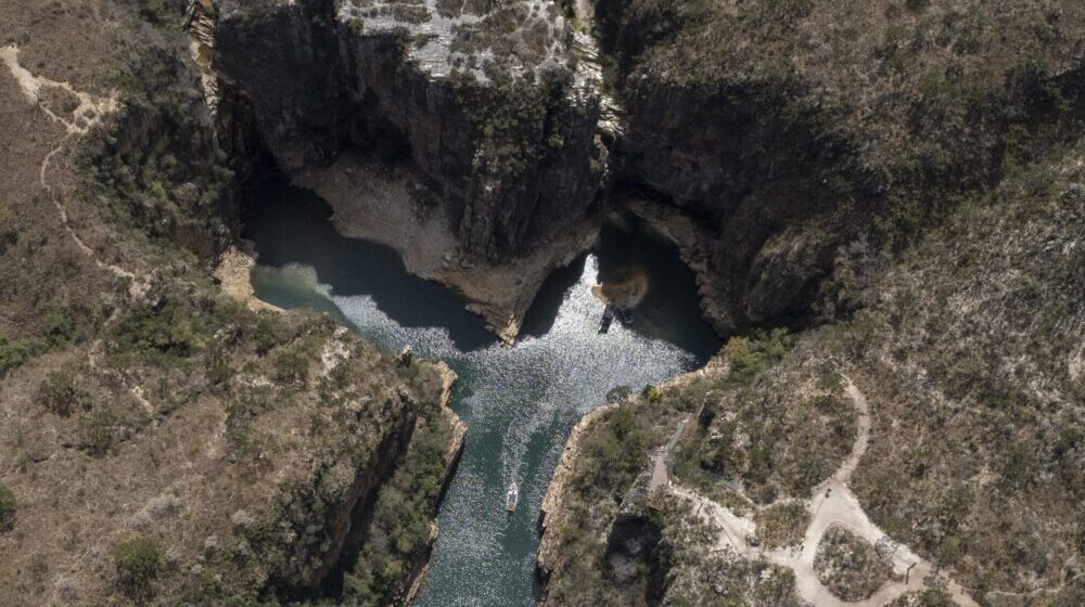 Petoro ljudi nastradalo u Brazilu kada se stena odronila i pala na čamce 1