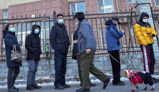 U Pekingu 14 novozaraženih kovidom, počelo masovno testiranje uoči Olimpijade 11