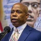 Erik Adams položio zakletvu kao novi gradonačelnik Njujorka odmah posle ponoći 6