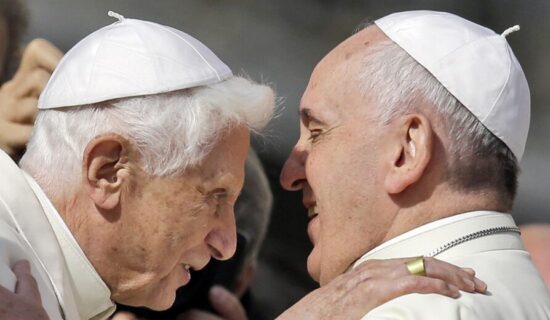 Papa Franja obećao pravdu žrtvama seksualnog zlostavljanja u Rimokatoličkoj crkvi 13