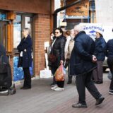 Najveći broj novoobolelih u jednom danu - 13.753 slučaja 6