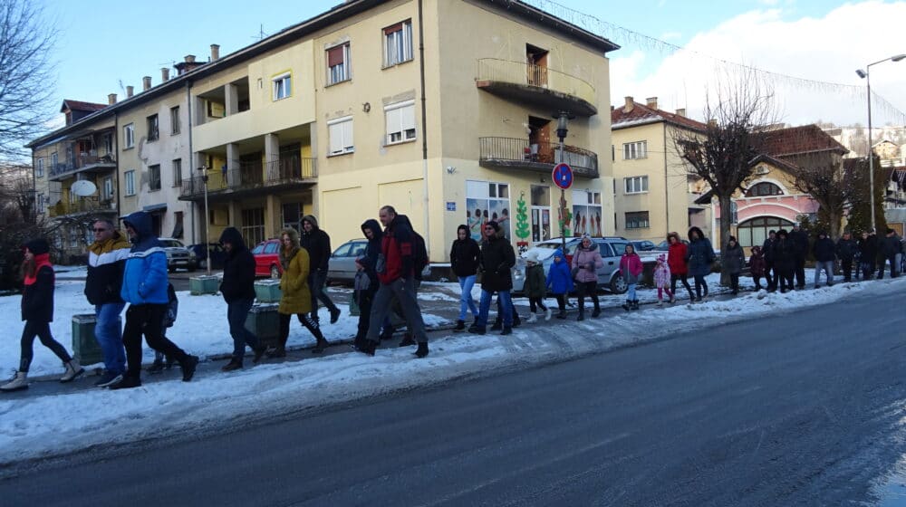 U Sevojnu protest zbog ukidanja pedijatrije, lekara nema dovoljno 1