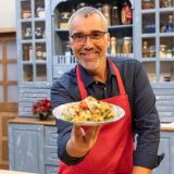 Ko je Lepi Brka, kuvar koji je u Pionirskom parku priredio gozbu za studente 7