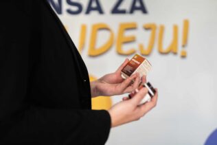 O eko inovaciji iz Srbije se priča u svetu - naši mladi stručnjaci proizvode biorazgradivi stiropor 4