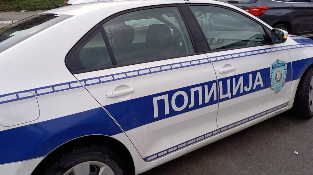 Vranje: Direktoru Parking servisa noćas zapaljena dva automobila 1