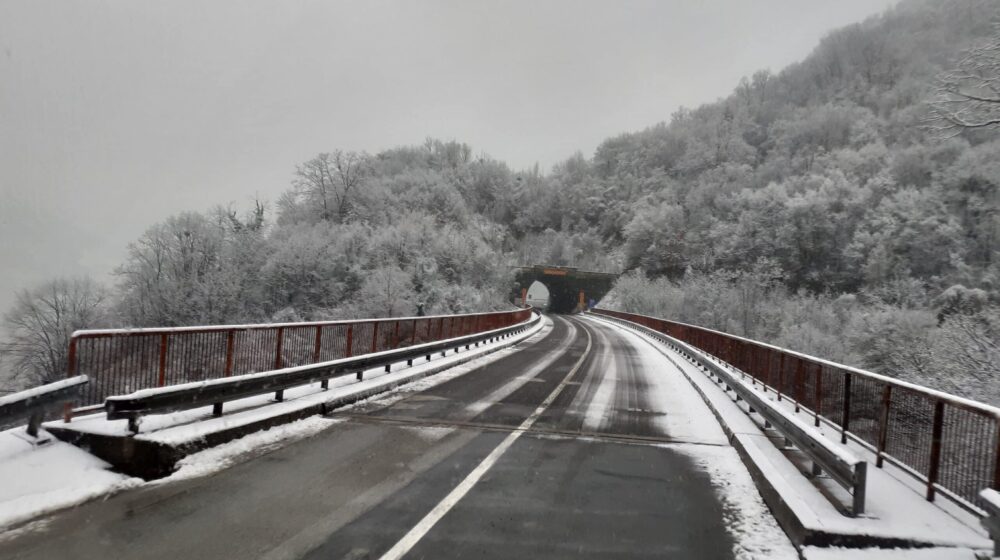 AMSS: Sneg i poledica na putevima u Srbiji 20