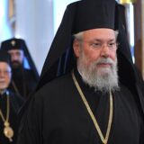 Kiparski arhijerej suspendovao 12 nevakcinisanih sveštenika   14