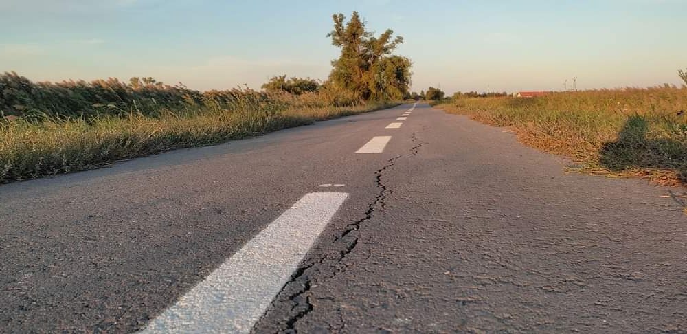 Oštećena biciklistička staza Žitište-Temišvar 1