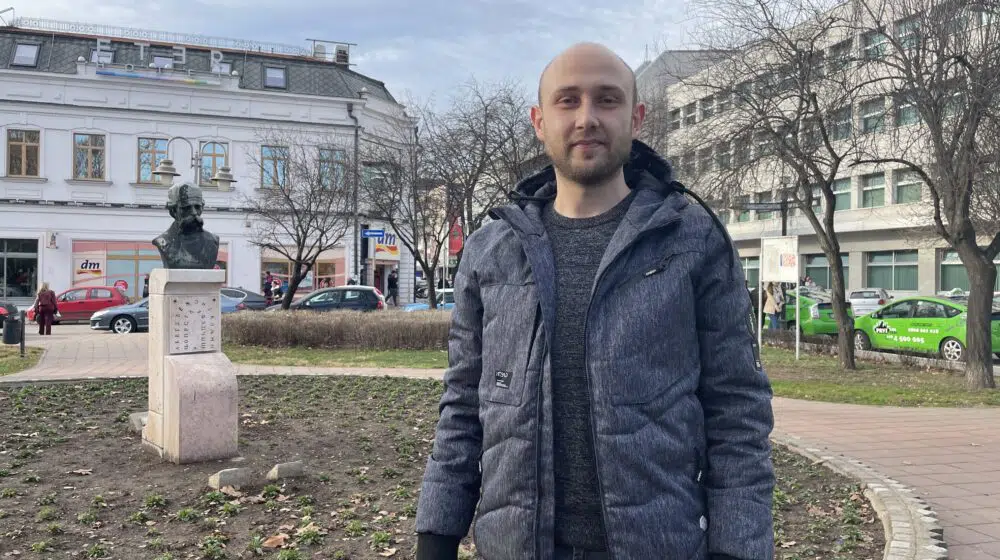 Niš: On je tek stupio u učionicu i uspeo da ostvari san svih profesora - da ga učenici poštuju i vole 1