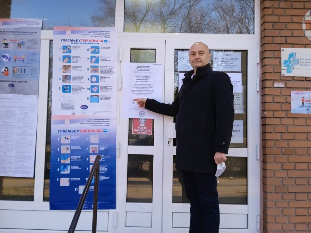 Manje od četvrtine građana Subotice izašlo na referendum 2 Manje od četvrtine građana Subotice izašlo na referendum 2