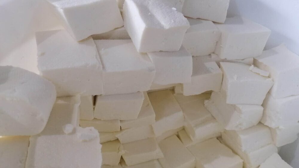 Tajna užičkog kajmaka: Ko ga nije probao kao da i nije bio u Užicu 2 Tajna užičkog kajmaka: Ko ga nije probao kao da i nije bio u Užicu 2