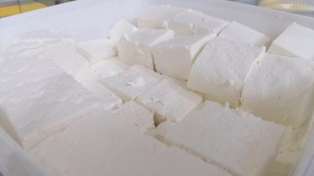 Tajna užičkog kajmaka: Ko ga nije probao kao da i nije bio u Užicu 5 Tajna užičkog kajmaka: Ko ga nije probao kao da i nije bio u Užicu 5