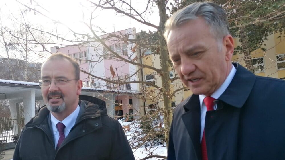 Ambasador Entoni Godfri: Valjaonica bakra u Sevojnu primer društveno odgovorne firme po pitanju iskopavanja sirovina 2 Ambasador Entoni Godfri: Valjaonica bakra u Sevojnu primer društveno odgovorne firme po pitanju iskopavanja sirovina 2