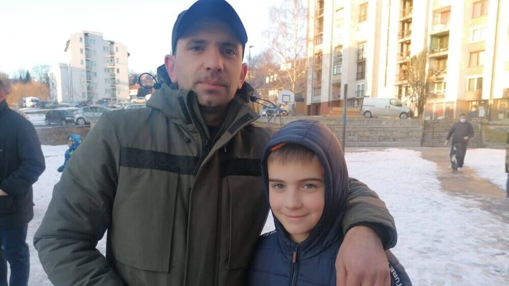 Sevojničani i ove subote protestovali poručujući da Sevojno ima dovoljno dece za dva pedijatra 5 Sevojničani i ove subote protestovali poručujući da Sevojno ima dovoljno dece za dva pedijatra 5