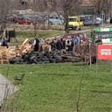 Novi Sad: Preko 130 prijava u vezi sa paljenjem Badnjaka kada su gorele i gume 14