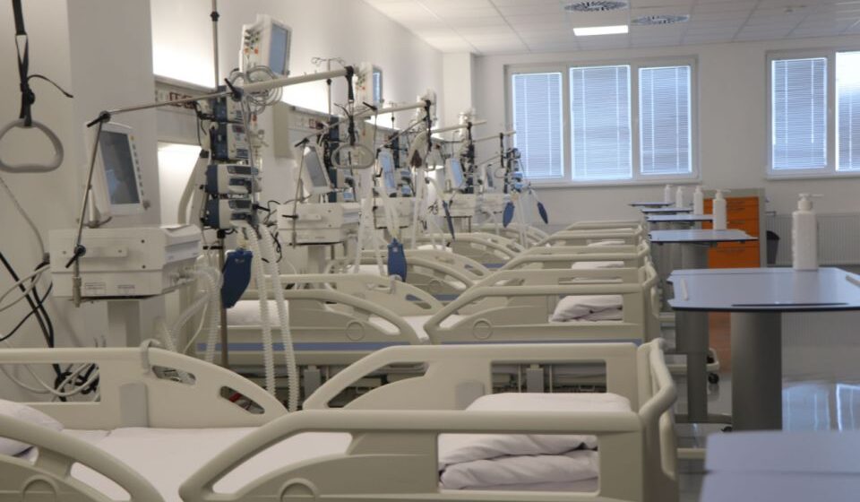 Novi Sad: Popunjena polovina kapaciteta Kovid bolnice UKCV 1