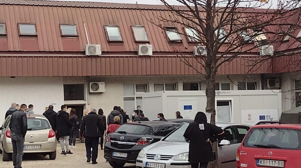 U Šumadiji 248, u Kragujevcu 131 novooboleli od kovida 1