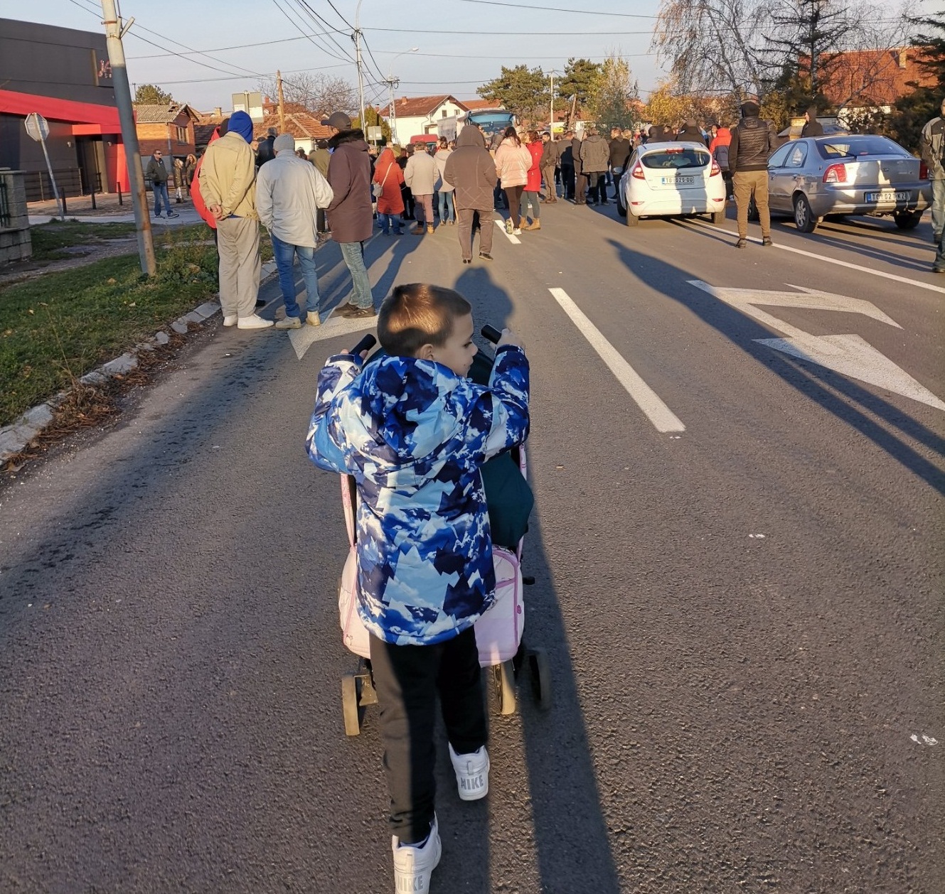 Na protestima i učestvujemo zbog budućnosti naše dece 2 Na protestima i učestvujemo zbog budućnosti naše dece 2