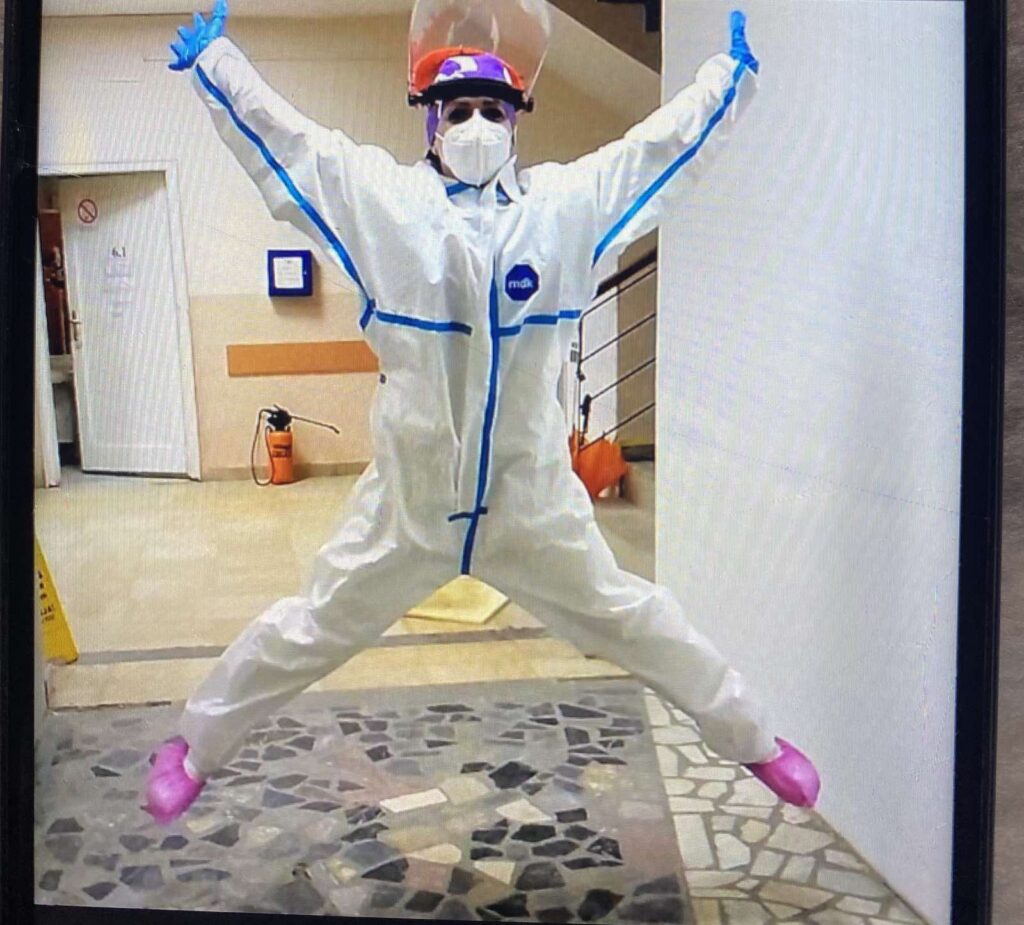 Medicinska sestra u kragujevačkom Respiratornom centru: Kad su najteže situacije samo se čvrsto zagrlimo 6 Medicinska sestra u kragujevačkom Respiratornom centru: Kad su najteže situacije samo se čvrsto zagrlimo 6