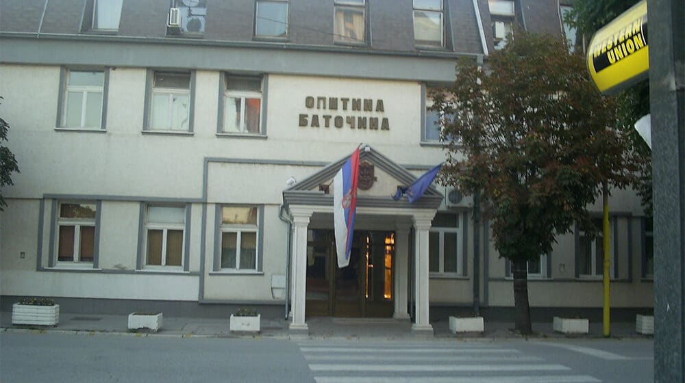 Komercijalna banka, posle Rekovca, zatvara ekspozituru i u Batočini 1