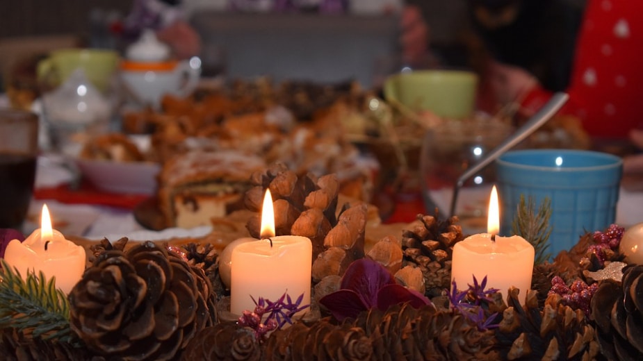 Stižu nam slave: Kako da izbegnete prejedanje i moguće posledice po zdravlje 1