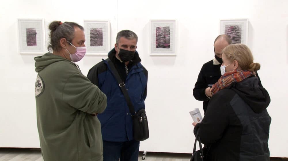 Rajšićeve „Post K'o Vid“ razglednice na izložbi u Zrenjaninu 1