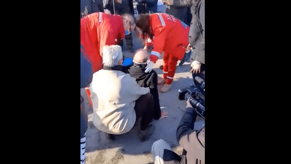 Incident na blokadi u Šapcu, automobil oborio demonstranta 2