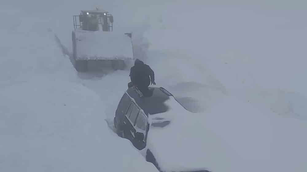 Dvojica Ivanjičana spasena iz smetova na Goliji: Uleteli smo u brdo od snega, nikad to nisam doživeo (FOTO) 1