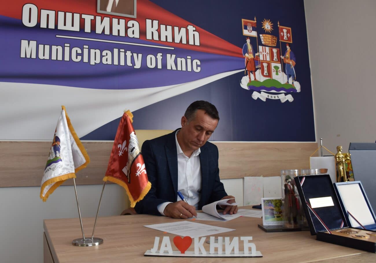 Imovinska karta šumadijskih gradonačelnika: Kuće, automobili, plate i ušteđevina 2