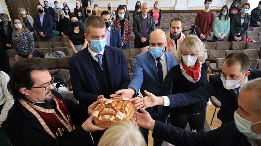 „Svjati mučenici iže dobrje stradalčestvovaše i vjenčavšesja..“: Da li je ovaj tekst prikladan za Svetosavsku priredbu? 1