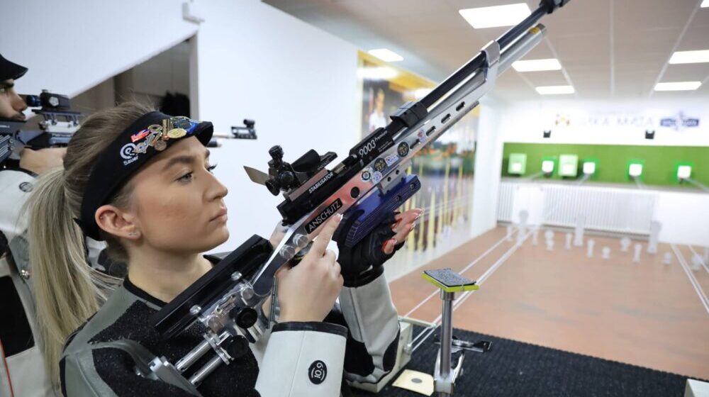 Mlada kragujevačka reprezentativka nezvanična svetska rekorderka u streljaštvu 1