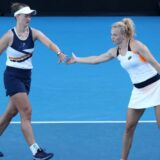 Krejčikova i Sinijakova osvojile titulu u dublu na Australijan openu 5