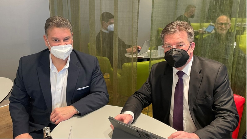 Lajčak i Eskobar u Prištini: Primeniti sve sporazume, ne namećemo rešenja 1