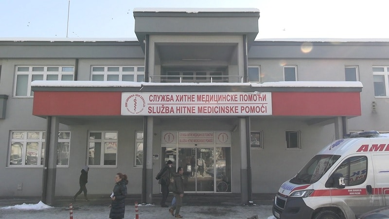 Novi Pazar: Sve više građana koji su zadobili prelome na ledu se javlja Hitnoj službi 1 Hitna služba u Novom Pazaru