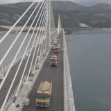 Dvadesetak 40-tonskih kamiona testira Pelješki most 1