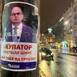 U Beogradu "Naši" lepili plakate protiv Kristijana Šmita 21