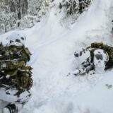 Obuka vojnika na služenju vojnog roka u 63. padobranskoj brigadi u zimskim uslovima 13