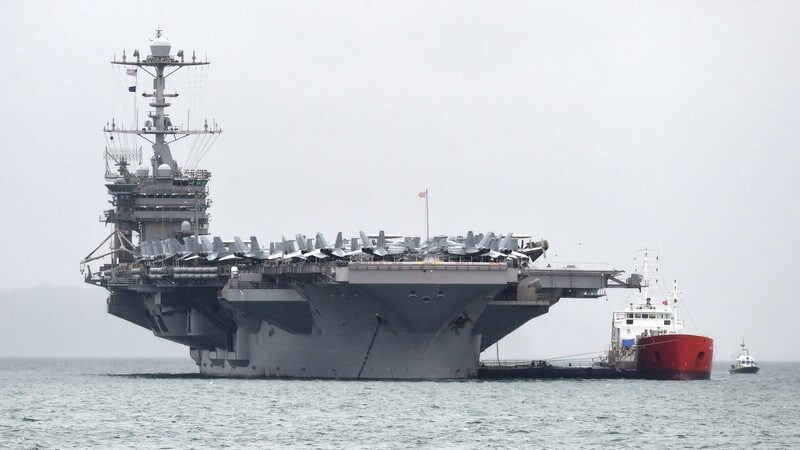 U Vijetnam stigao američki nosač aviona 1