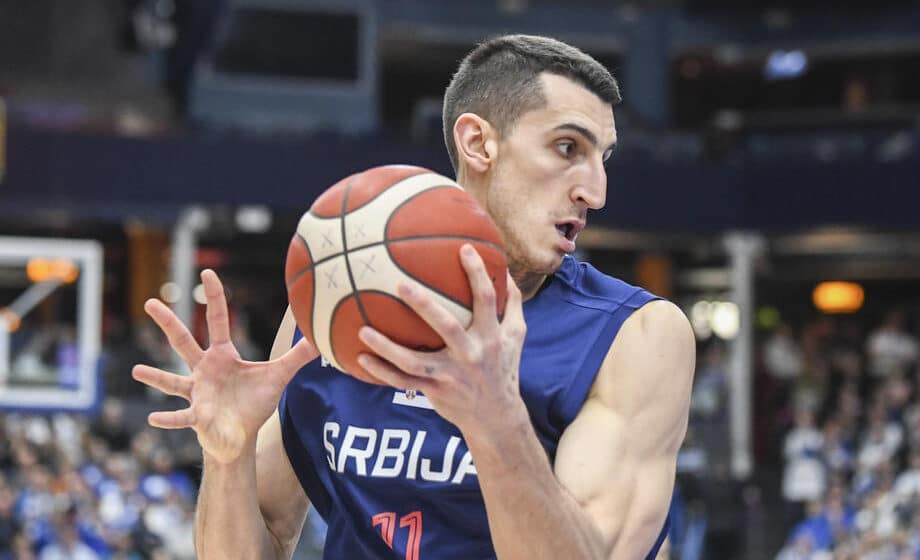 Kravić potpisao za Unikahu 1