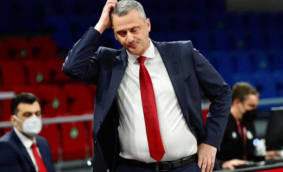 Zaraženi Radonjić i devet igrača Crvene zvezde 1