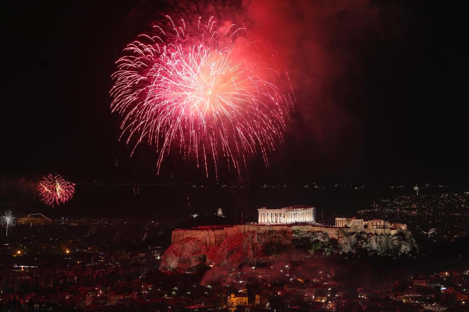 Kako je dočekana Nova godina u svetu? (FOTO) 5 Kako je dočekana Nova godina u svetu? (FOTO) 5